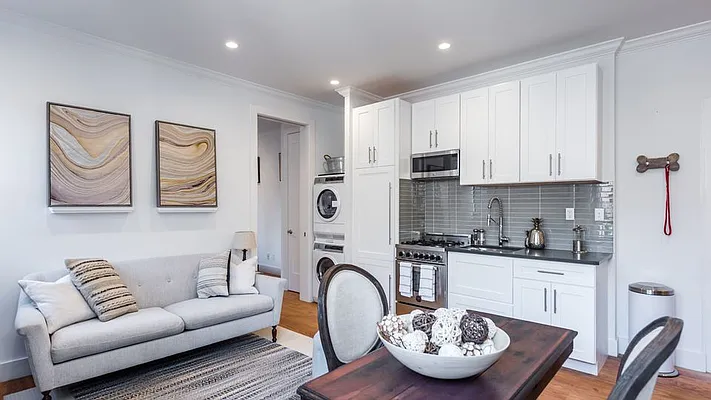 Rented by Nooklyn NYC LLC | media 22