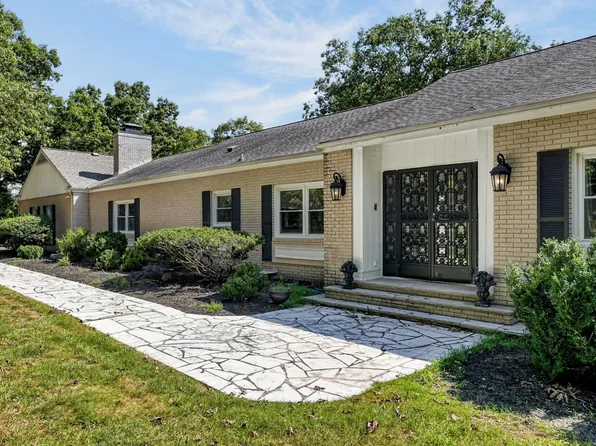 1110 Peavine Rd, Crossville, TN 38571