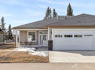 610 N 4th Ave SW #6, Sundre, AB T0M1X0