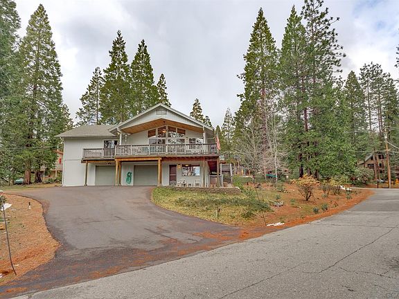 3rd image of 2318 Patricia Ln #8/8