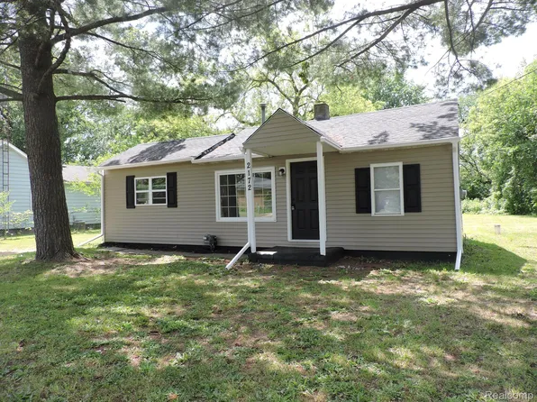 2172 Christner St, Burton, MI 48519