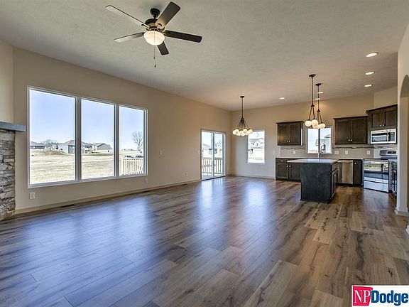 4th image of 5104 N 208th Ave