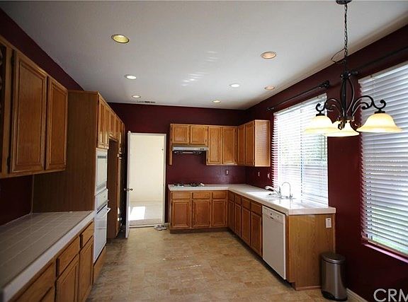 4th image of 2461 Via La Mesa