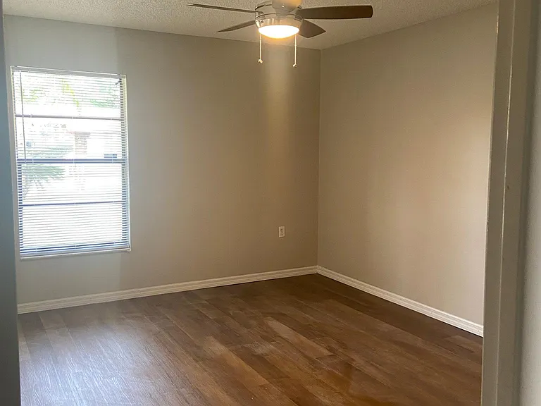 Lake Hill Cir — Photo 17