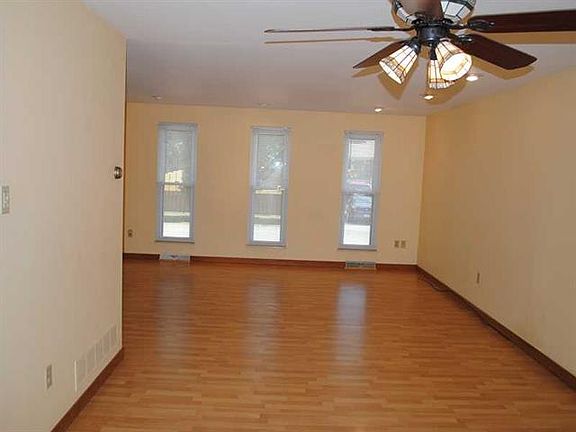 4th image of 203 Livingston Ave