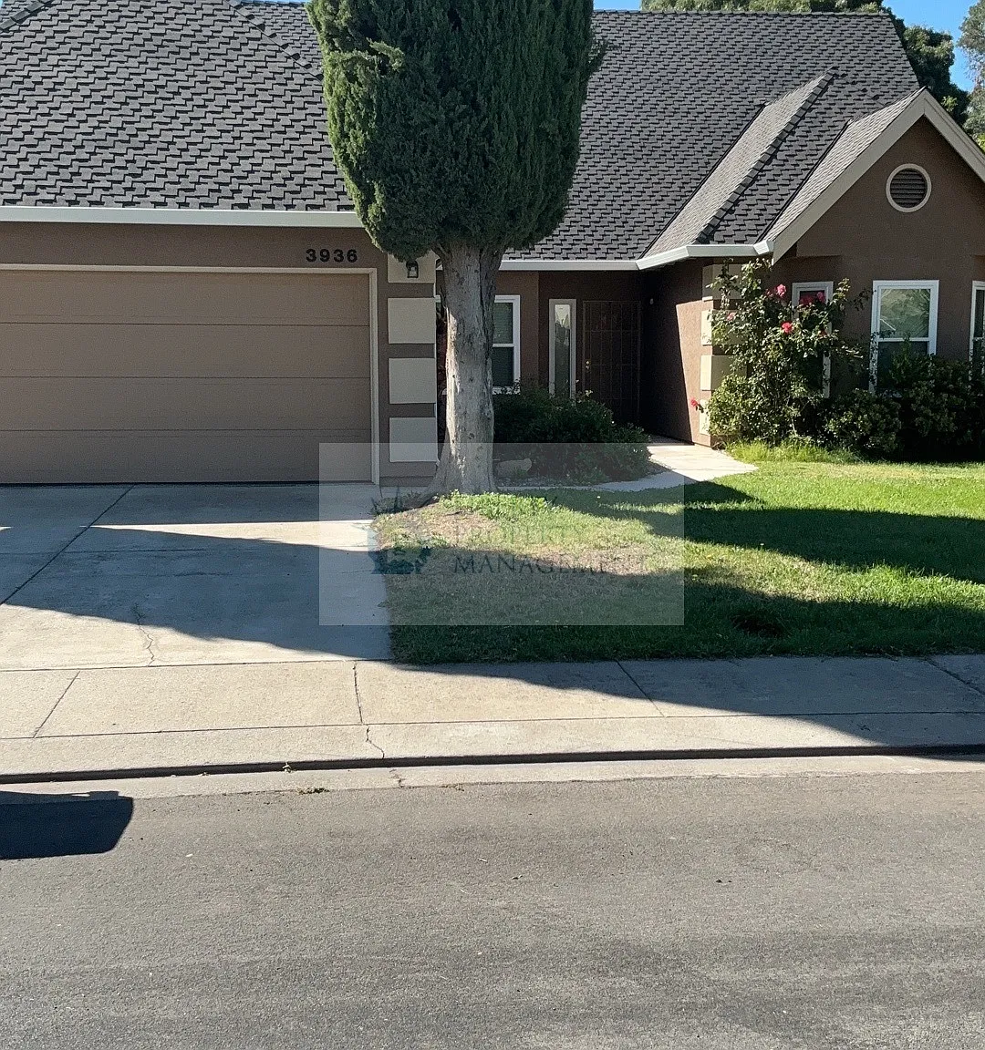 5 bed, 2553 sqft, $2,950 — Photo 2