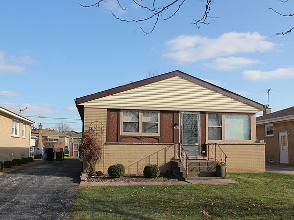 2nd image of 4813 N Ozanam Ave