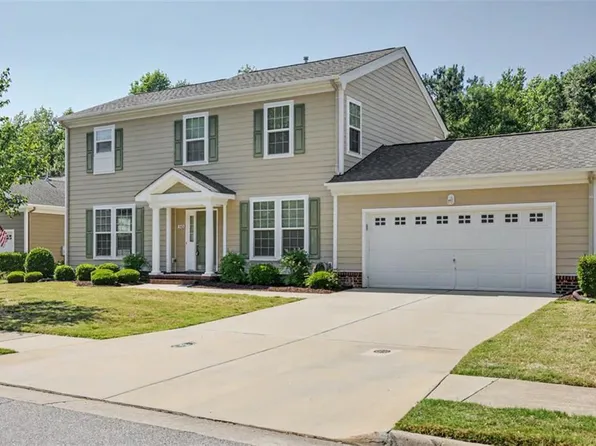 1028 Boundary Dr, Suffolk, VA 23434