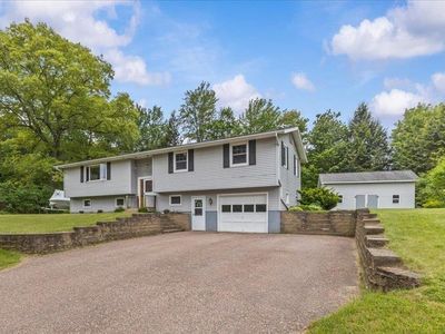 125 Canyon Estates Drive, Colchester, VT, 05446