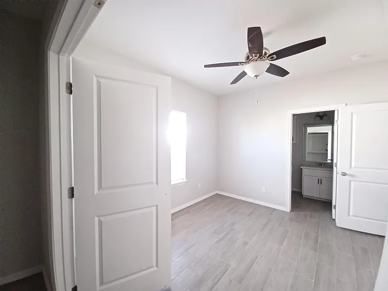 1630 Playa Dr #1 — Photo 12