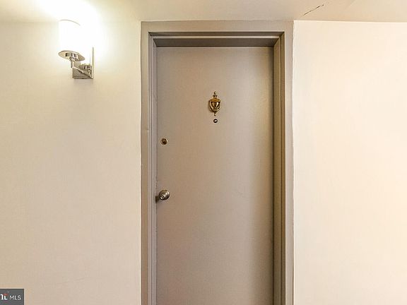 3rd image of 4420 Briarwood Ct N APT 47