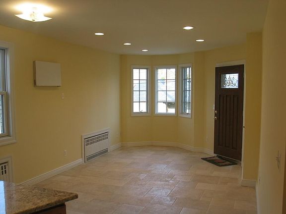 5th image of 6616 70th St APT 3