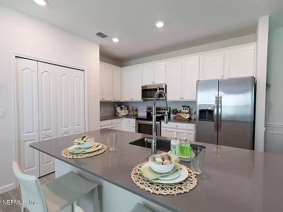 3rd image of 133 Boracay Cir #1