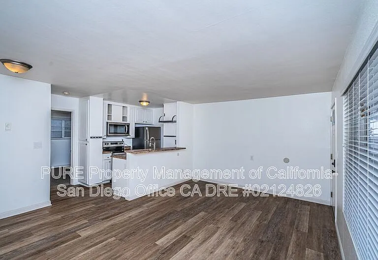 3780 Swift Ave #4 — Photo 3