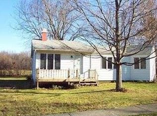 316 N Nursery St, Lawton, MI 49065