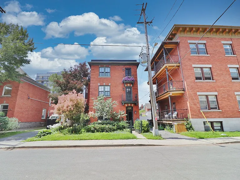 16 Sweetland Ave #3 — Photo 21