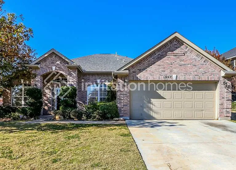 1907 Winter Park Dr — Photo 1