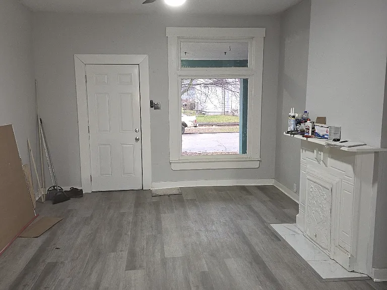 110 N 17th St #112 — Photo 3