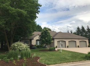 N4294 Birch Trl, Freedom, WI 54130