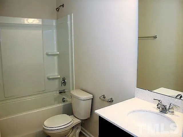 2076 Hosel Ln — Photo 14