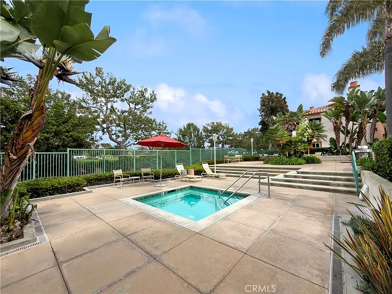 232 Villa Point Dr — Photo 16