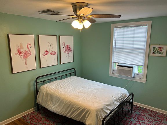 3rd image of 415 9th Ave N #415