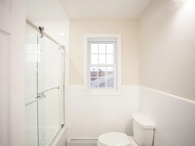 473 Lincoln St #2 — Photo 4