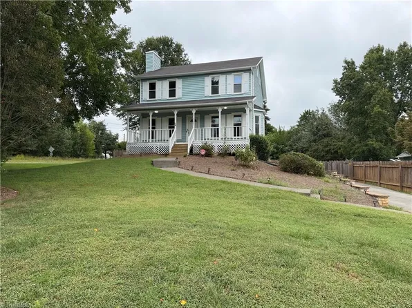 1001 Kingstree Ridge Dr, Winston Salem, NC 27127