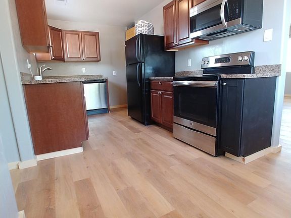 New kitchen! Small eat-in space in the kitchen.