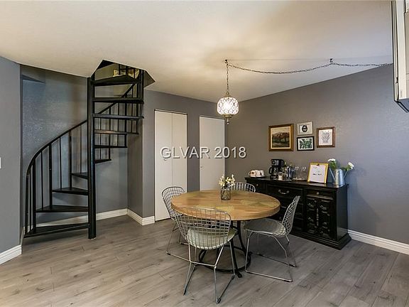 2nd image of 510 Elm Dr Unit 202