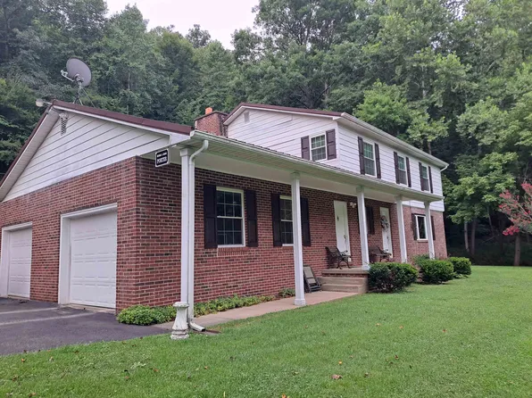 126 Porter Mill Dr, Fort Gay, WV 25514