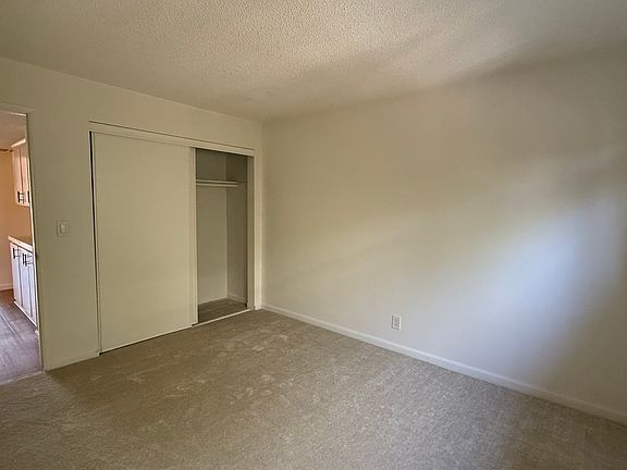 3rd image of 4452 Ensign Ave APT 205