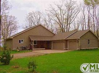 100 Canyon Ridge Rd, Negaunee, MI 49866