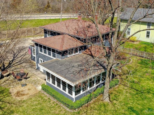 321 Crissey Ave, Geneva, IL 60134