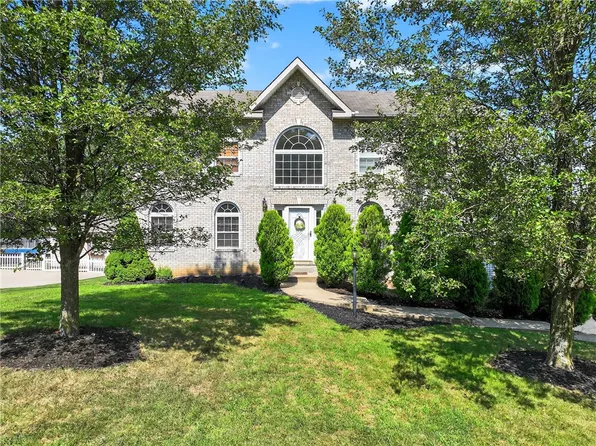 1514 Laurel Ridge Dr, Crescent, PA 15046