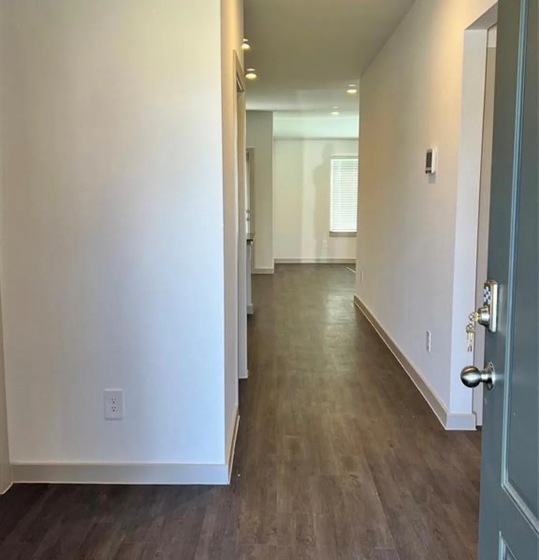 3 bed, 1575 sqft, $2,000 — Photo 2