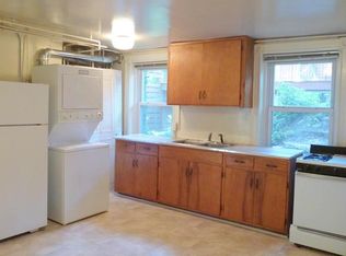 132 Chancellor St APT 1, Charlottesville, VA 22903