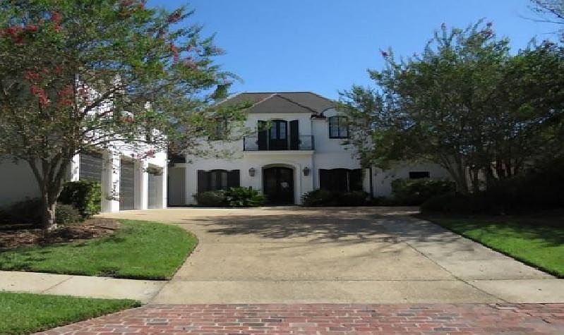 1st image of 9815 Myrtle Ln