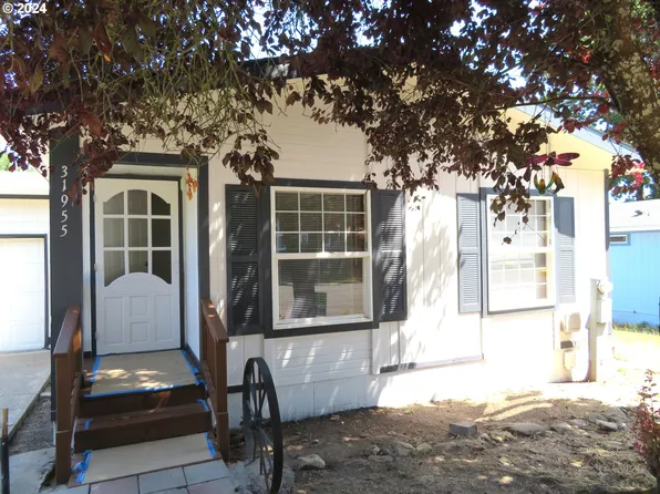 31955 NW Meadow Dr, North Plains, OR 97133