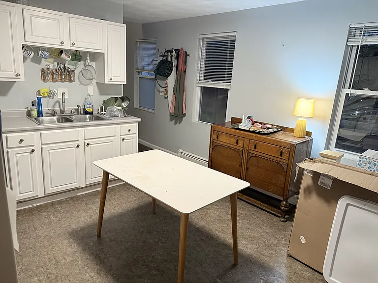 131 Ledge St #2R — Photo 4