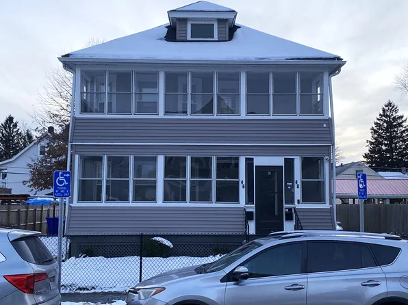 46 Mooreland St Floor 1, Springfield, MA 01104