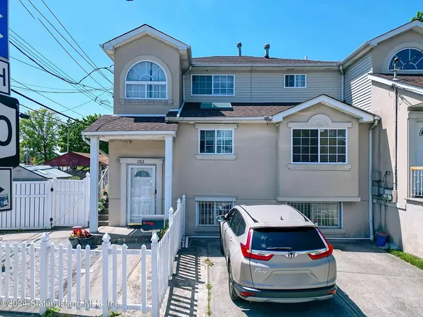 1312 Richmond Ave, Staten Island, NY 10314