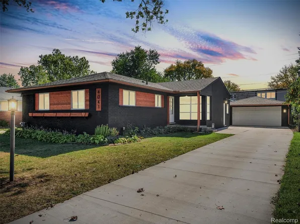 4041 Yorba Linda Blvd, Royal Oak, MI 48073