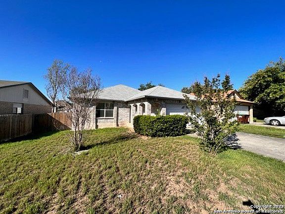 2nd image of 5111 Fawn Lk
