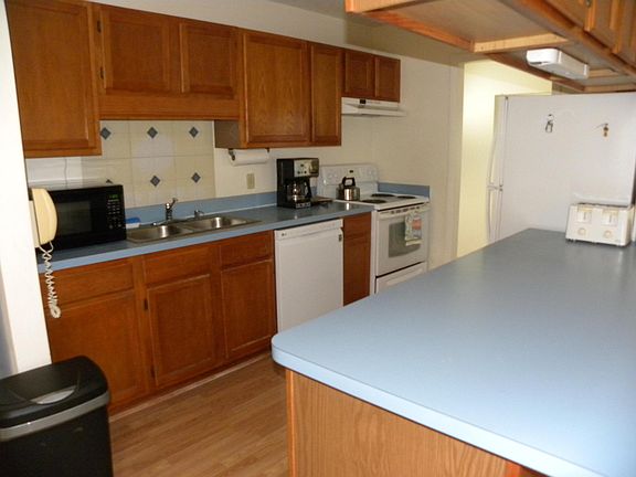 4th image of 538 SE Maple Terrace
