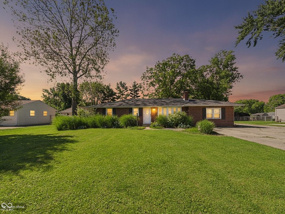 1st image of 2763 W Hickory Dr