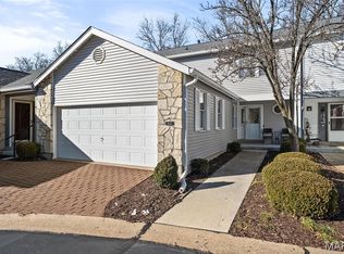 16437 Cobbleskille Dr, Chesterfield, MO