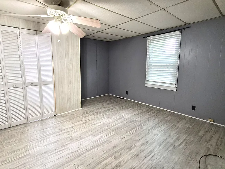 332 N Fishtrap Rd — Photo 13