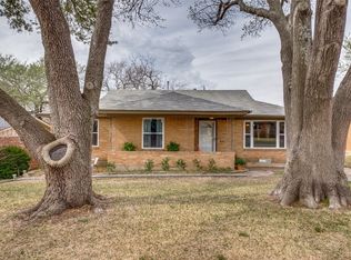 11621 Saxon St, Dallas, TX 75218