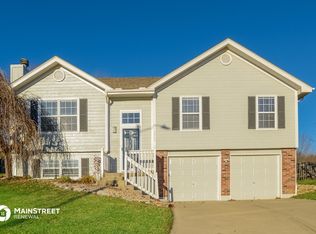 1222 SW Windcrest Ct, Grain Valley, MO 64029
